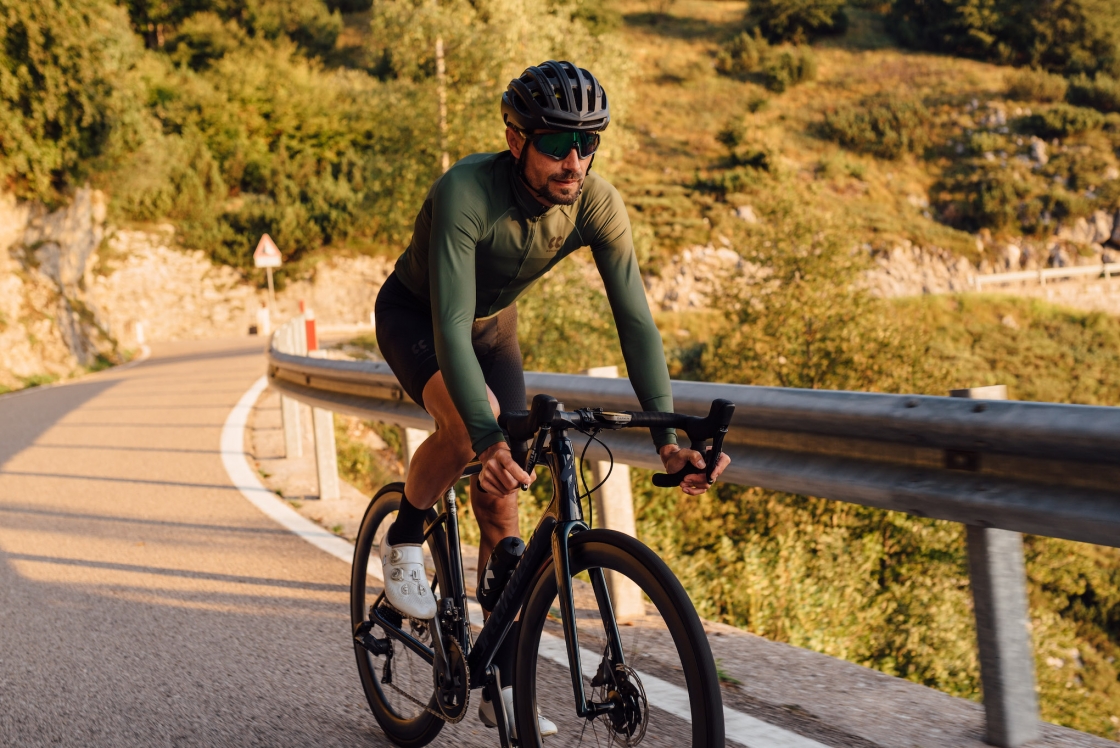 Long Sleeve Jerseys for Hot Weather Riding is a Thing! - Panache Cyclewear  Co.